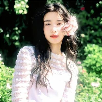 隔壁的吸血鬼美眉